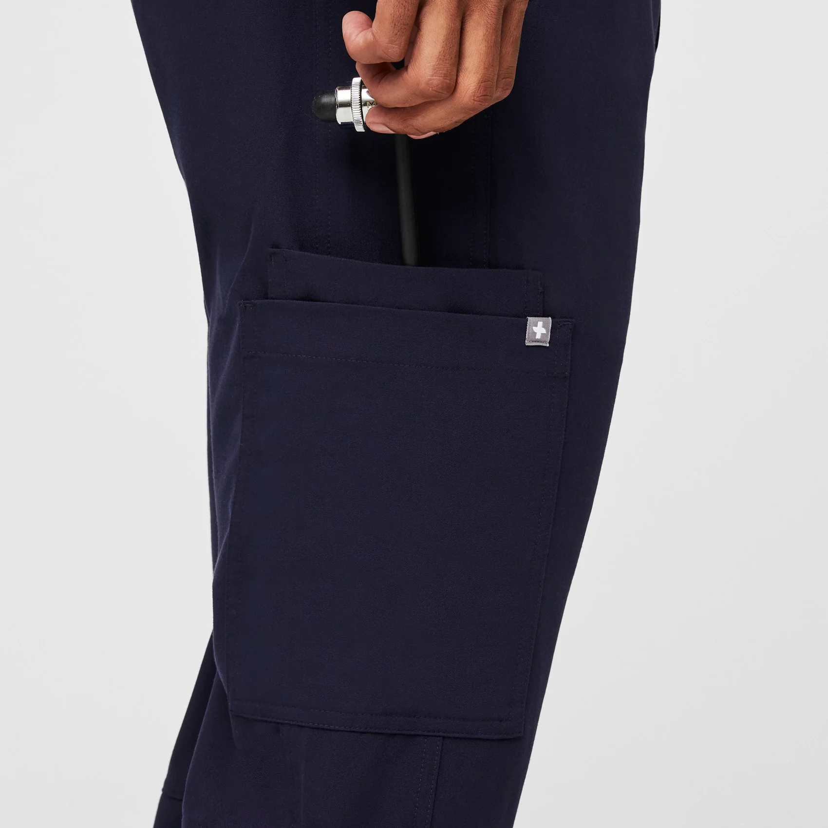 Men's Navy Axim™ - Short Cargo Scrub Pants - Image 7