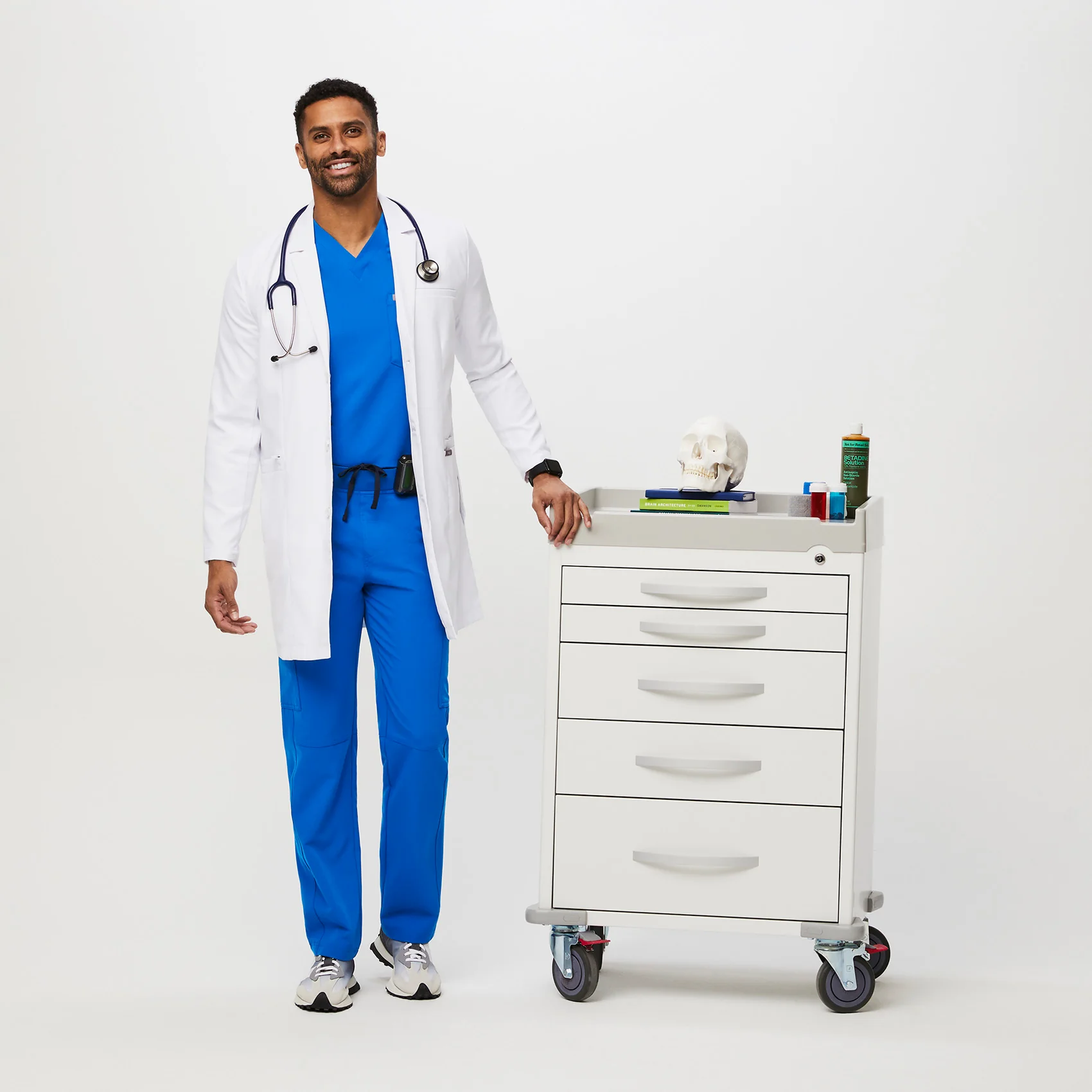 men's Royal Blue Axim™ - Short Cargo Scrub Pants (3XL - 6XL) - Image 2