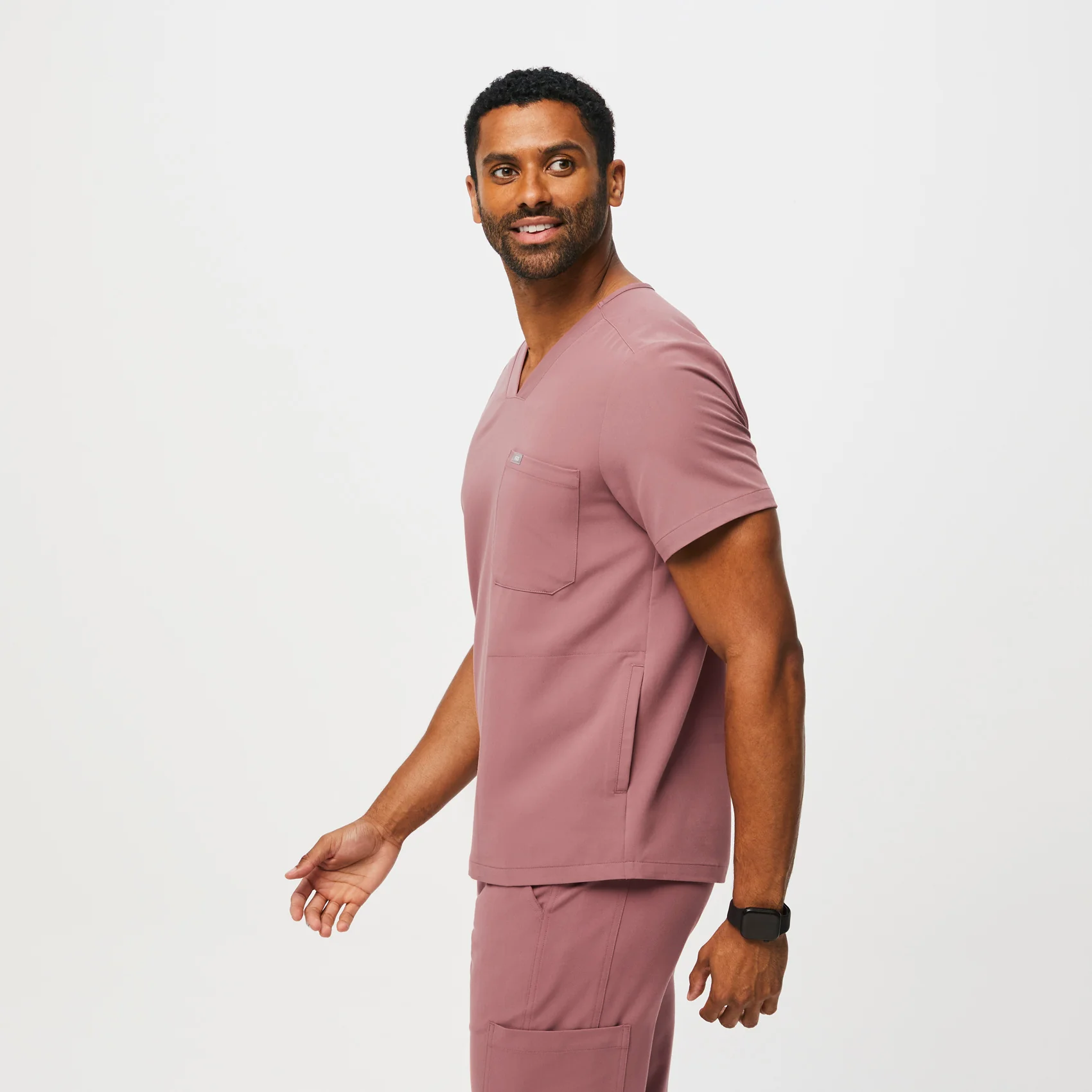 men's Mauve Chisec™ - Three-Pocket Scrub Top (3XL - 6XL) - Image 3