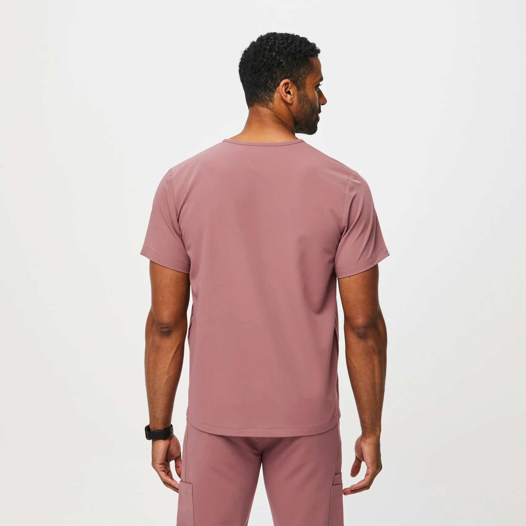men's Mauve Chisec™ - Three-Pocket Scrub Top (3XL - 6XL) - Image 4