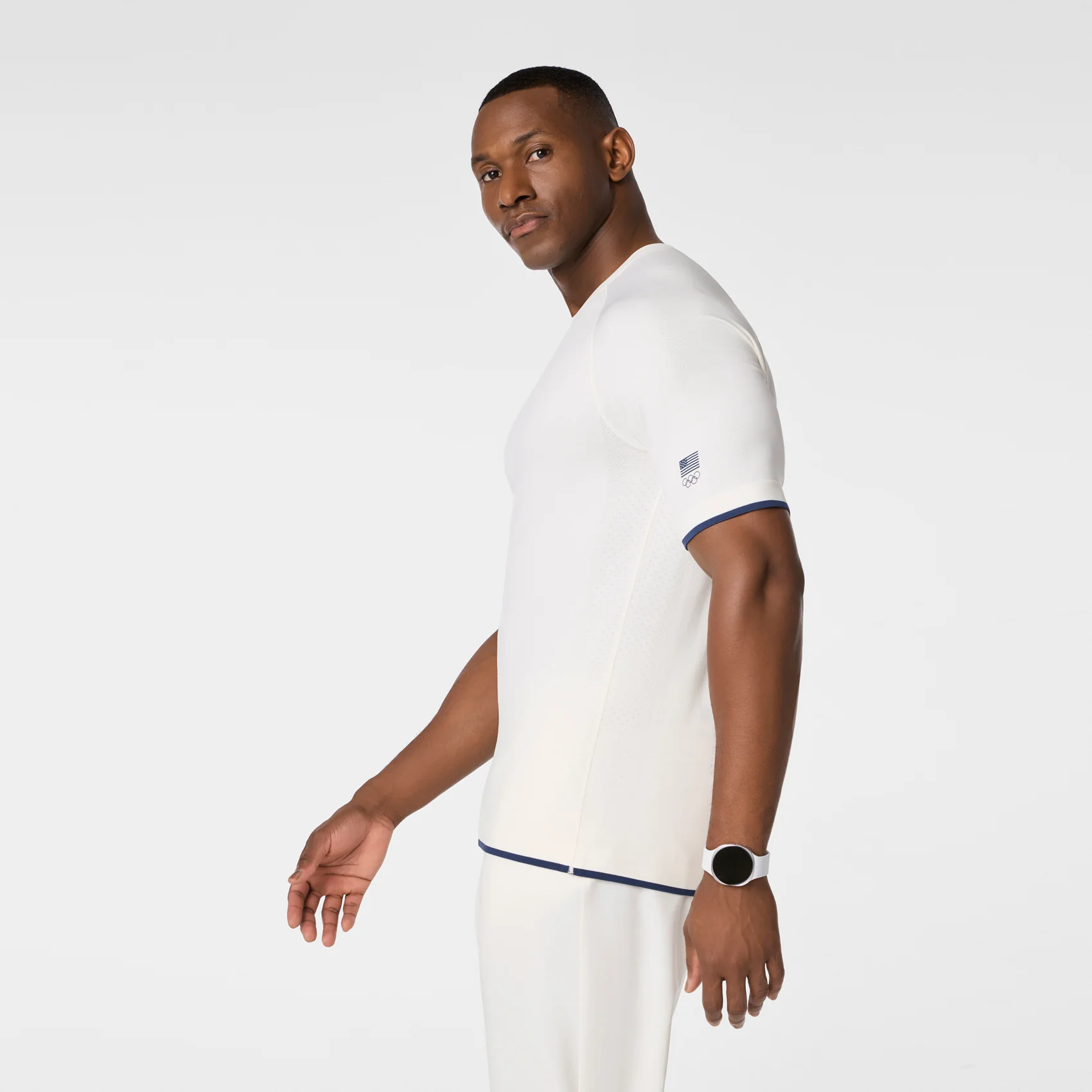 men's Off White FIGS x Team USA Makato Seamless - Shortsleeve Underscrub - Image 4