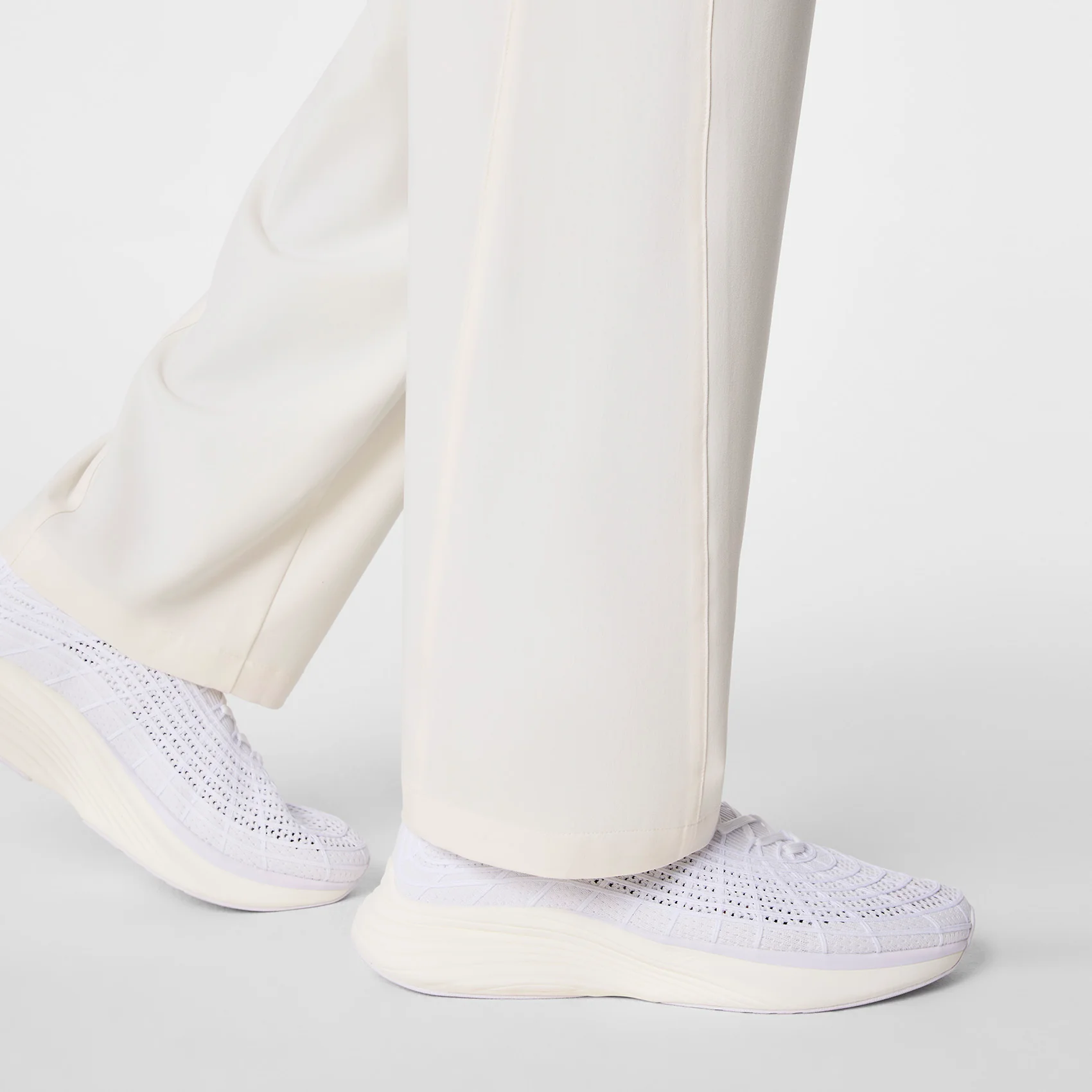 men's Off White FIGS x Team USA Relaxed Straight Leg - Scrub Pant - Image 9