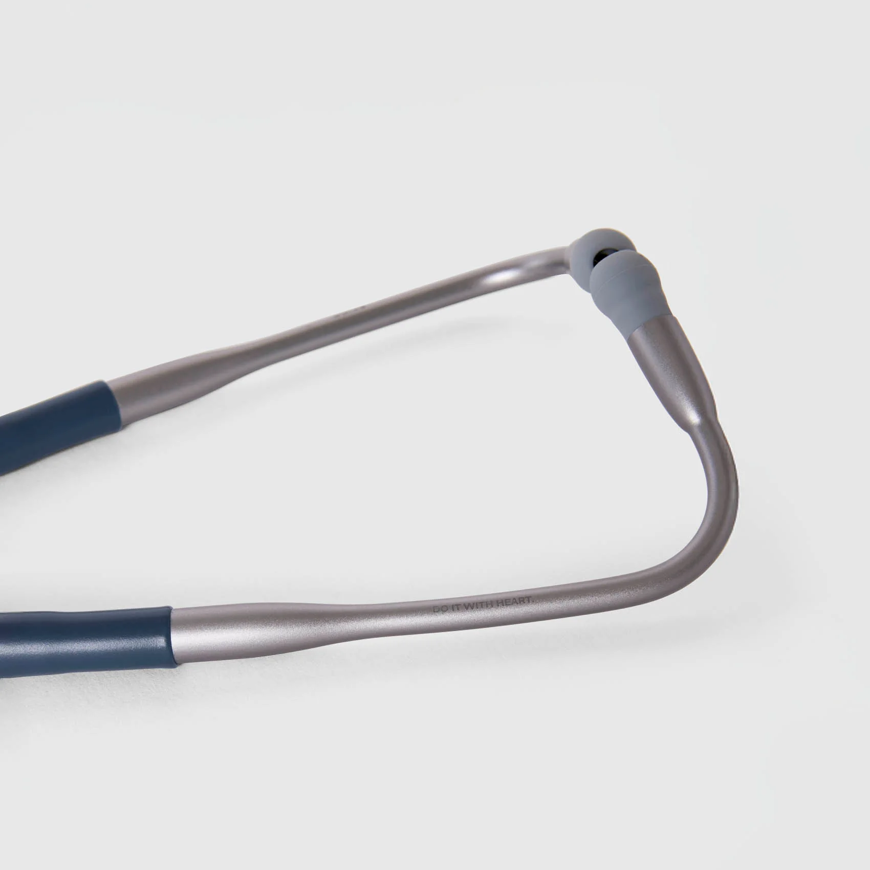 Dark Harbor FIGS | Eko CORE 500 Digital Stethoscope™ Set - Image 4