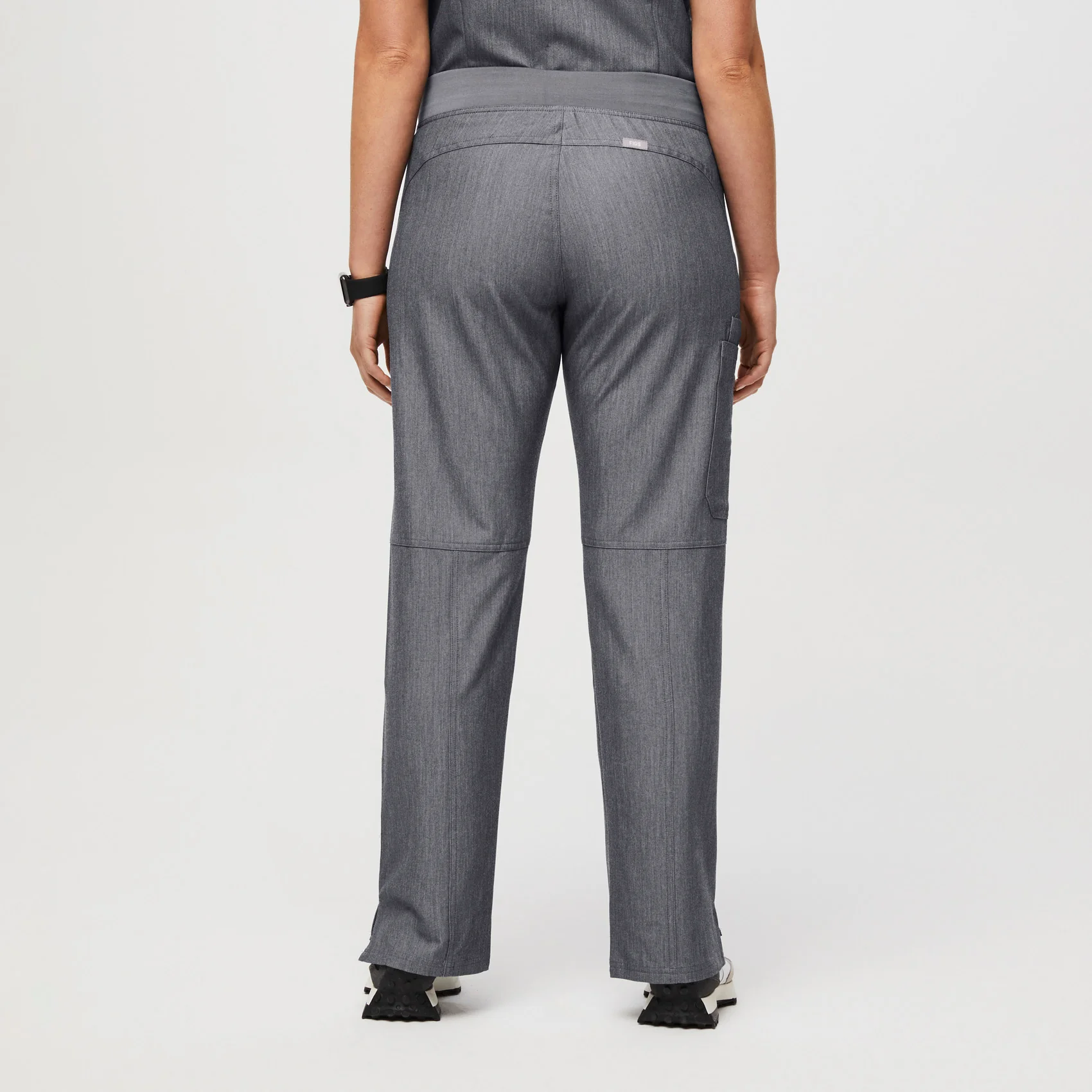 Women's Graphite Kade™ - Petite Cargo Scrub Pants - Image 4