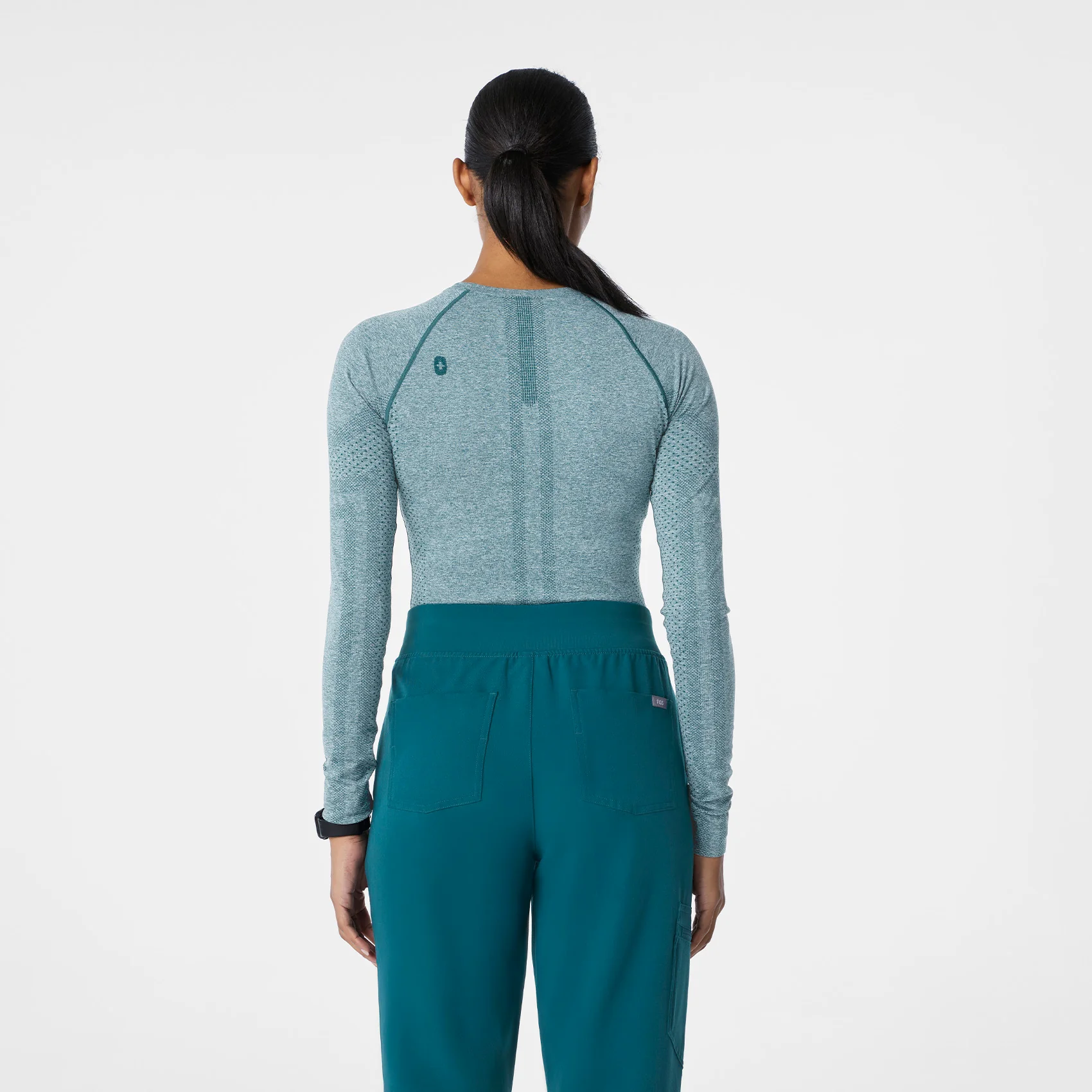 women's Caribbean Blue Salta Seamless - Longsleeve Underscrub - Image 4