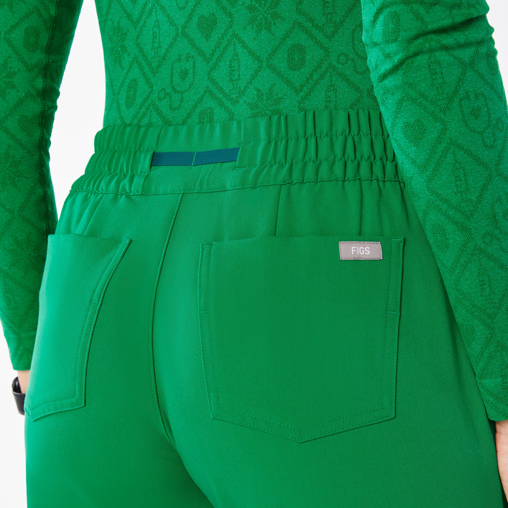 women's Evergreen Uman Relaxed Tall Jogger Scrub Pant - Image 5
